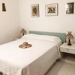 Con Piscina Panoramica Belvedere Mari Pintau Hébergement de vacances Geremèas