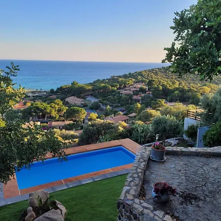 Con Piscina Panoramica Belvedere Mari Pintau Ferienhaus Geremèas