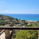 Дом отдыха Con Piscina Panoramica Belvedere Mari Pintau Джеремеас