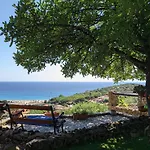 Con Piscina Panoramica Belvedere Mari Pintau Дом отдыха Джеремеас