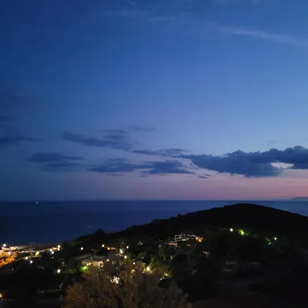 Casa vacanze Panoramica Sul Mare Belvedere Mari Pintau Geremèas
