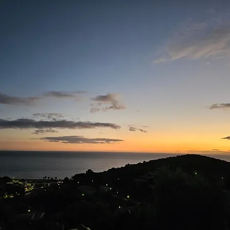 Casa vacanze Panoramica Sul Mare Belvedere Mari Pintau Geremèas