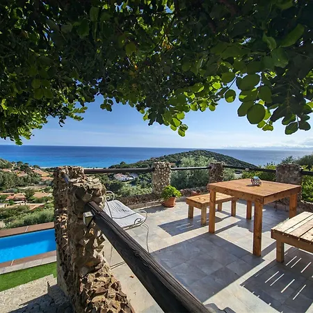 Con Piscina Panoramica Belvedere Mari Pintau * Джеремеас